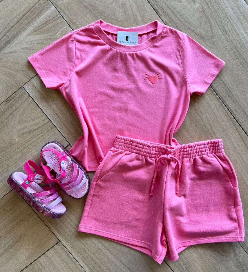 Conjunto Infantil Feminino Blusa Coração Short Rosa Fernanda Ramos Kids