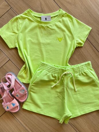 Conjunto Infantil Feminino Blusa Coração Short Verde Lima Fernanda ramos kids