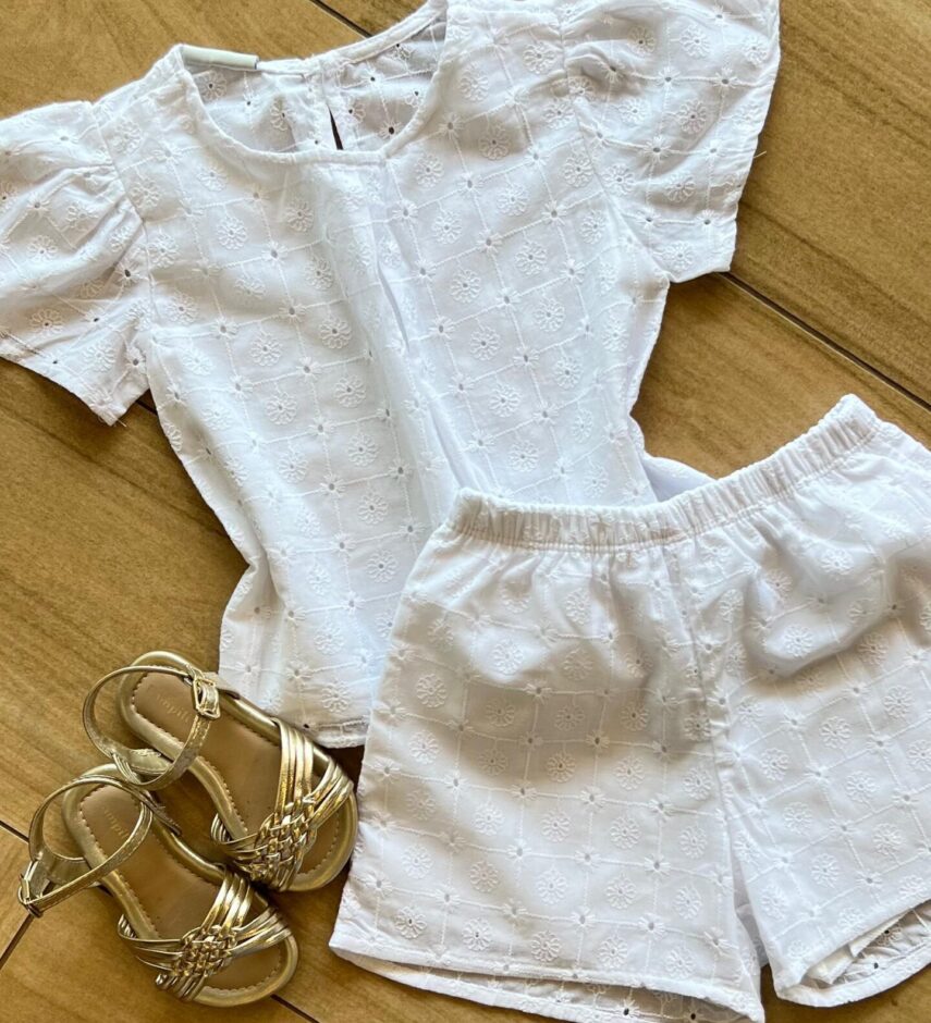 fernandaramoskids com br Conjunto Infantil Feminino Blusa e Short em Laise Branco1