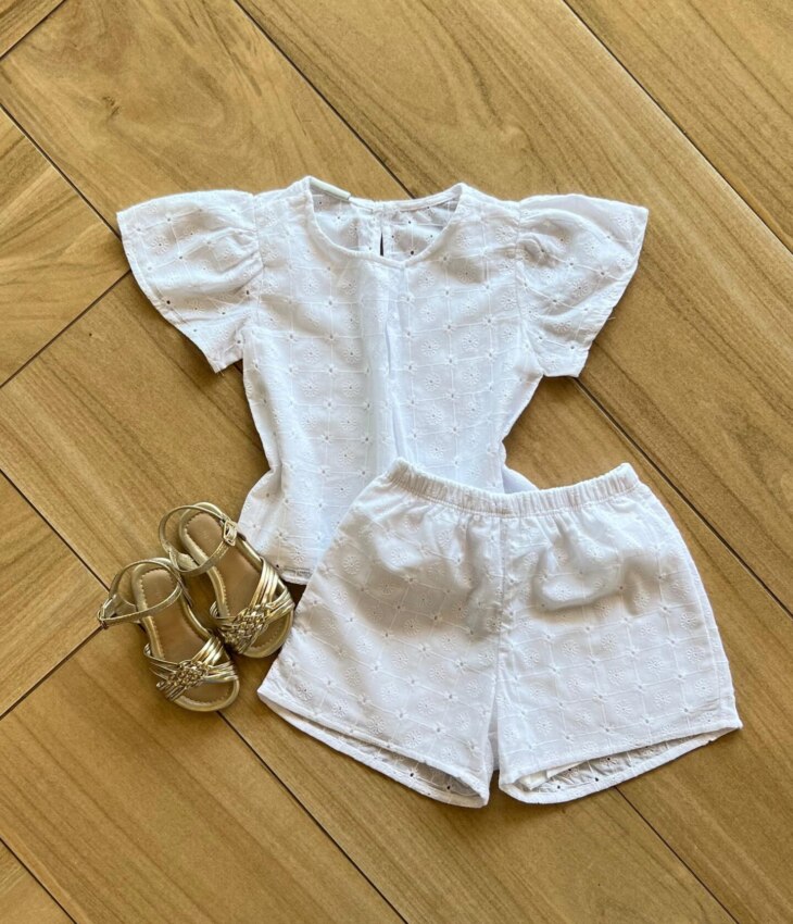 Conjunto Infantil Feminino Blusa e Short em Laise Branco Fernanda Ramos Kids