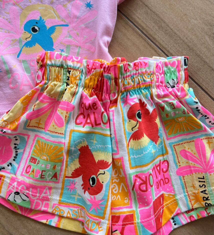 fernandaramoskids com br Conjunto Infantil Feminino Blusa e Short Que Calor Estampado2
