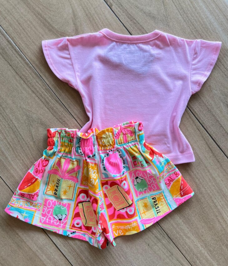 fernandaramoskids com br Conjunto Infantil Feminino Blusa e Short Que Calor Estampado3