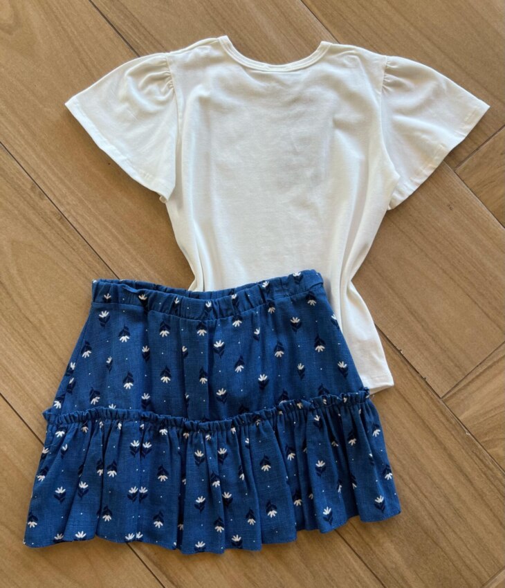 Conjunto Infantil Feminino Blusa e Short Saia Ramo de Flores Azul da Fernanda Ramos Kids