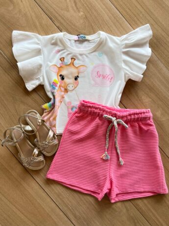 Conjunto Infantil Feminino Blusa Girafa e Short Fernanda Ramos Kids