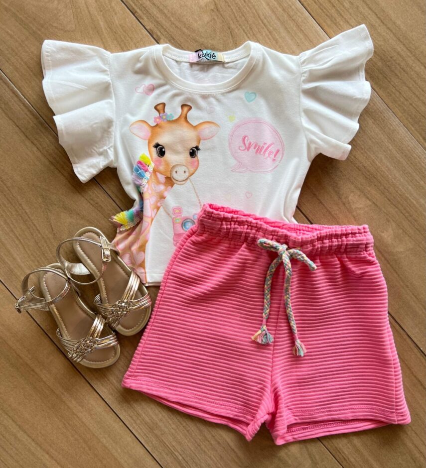 Conjunto Infantil Feminino Blusa Girafa e Short Fernanda Ramos Kids