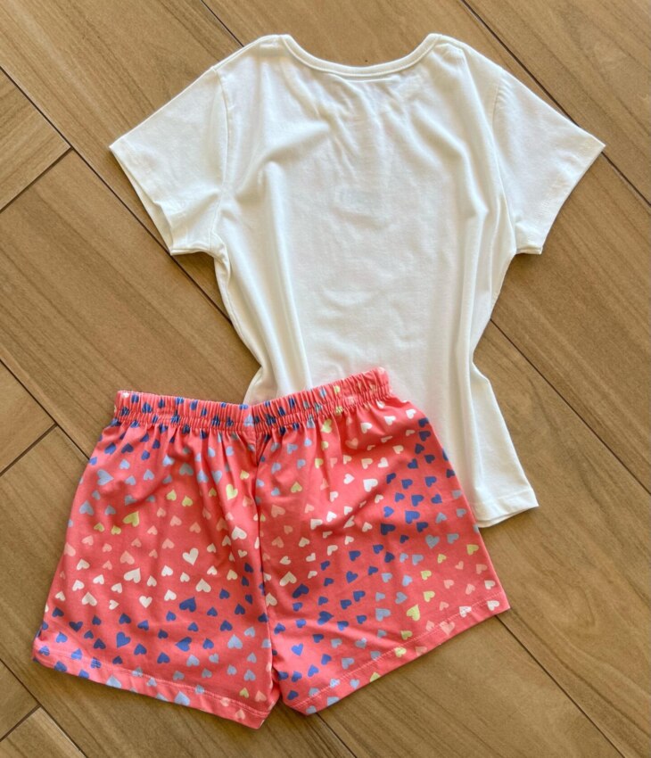 fernandaramoskids com br Conjunto Infantil Feminino Blusa Love Girls e Short Rosa com Corações2