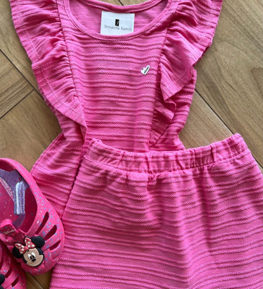 fernandaramoskids com br Conjunto Infantil Feminino Blusa Manga Curta e Short Saia Pink1
