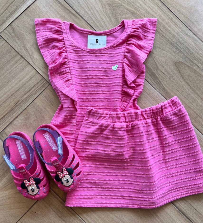 Conjunto Infantil Feminino Blusa Manga Curta e Short Saia Pink Fernanda Ramos Kids