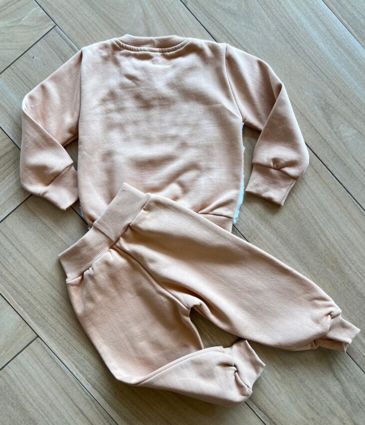 fernandaramoskids com br Conjunto Infantil Feminino Blusa Manga Longa Coração com Calça 1
