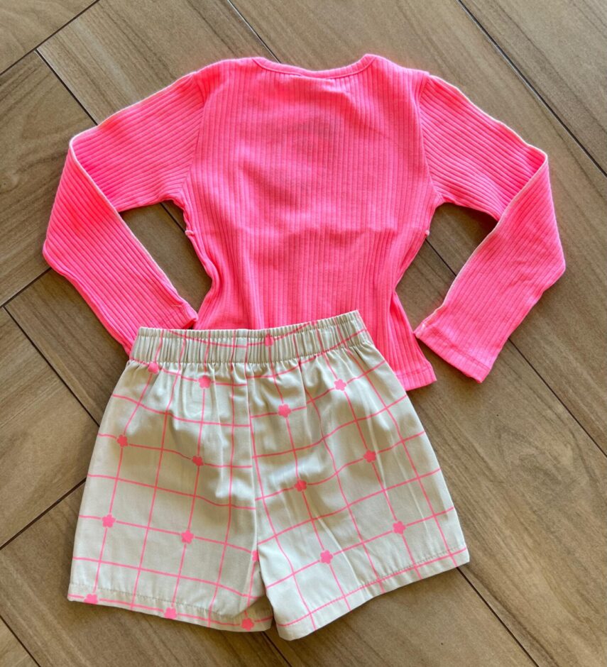 fernandaramoskids com br Conjunto Infantil Feminino Blusa Manga Longa e Short Bege 2