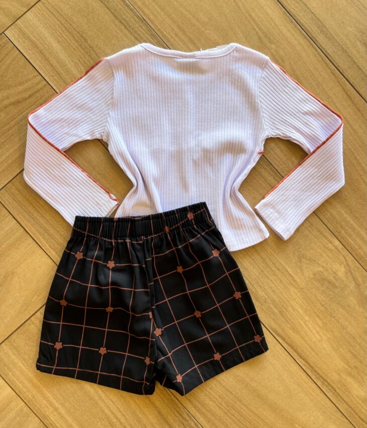 fernandaramoskids com br Conjunto Infantil Feminino Blusa Manga Longa e Short Preto 2