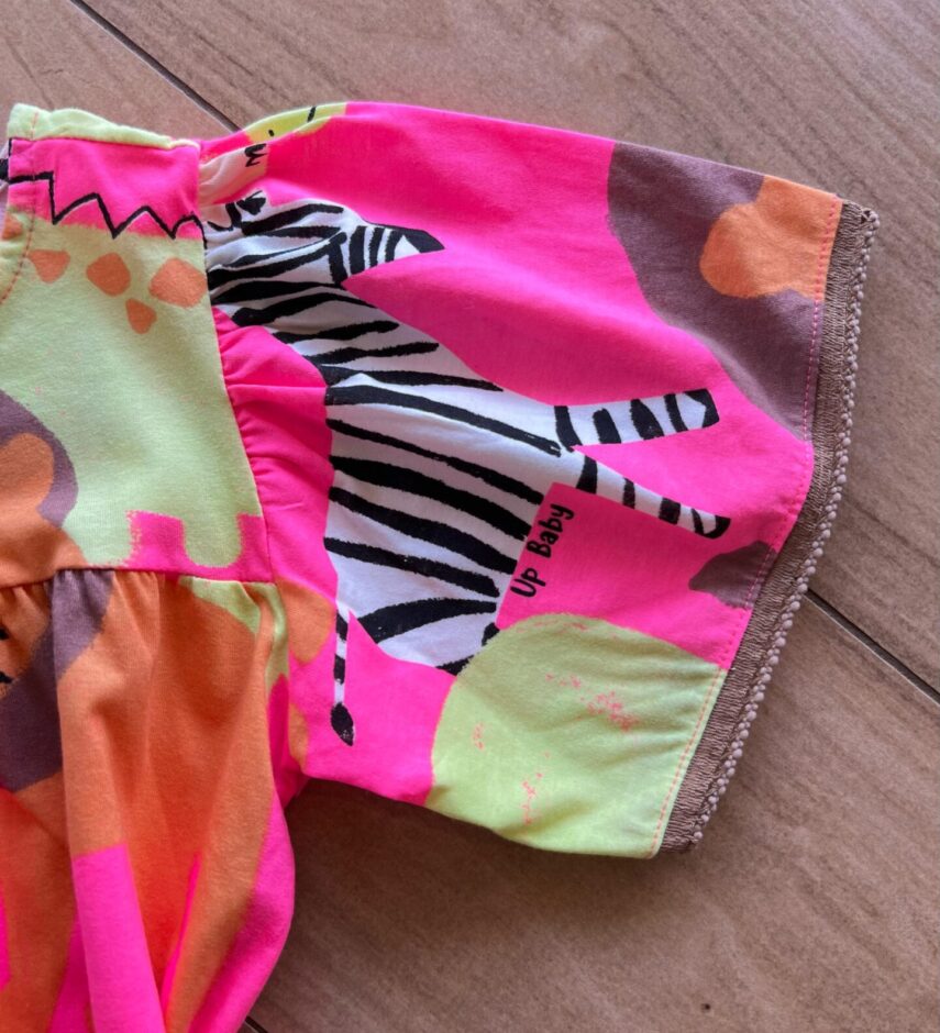 fernandaramoskids com br Conjunto Infantil Feminino Blusa Meia Malha e Short Linho Bege1