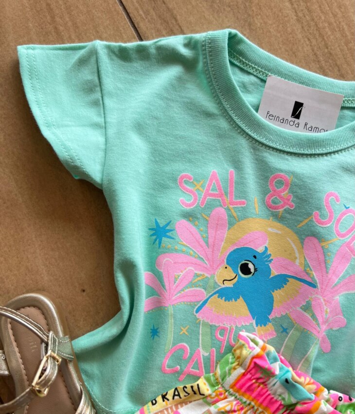 fernandaramoskids com br Conjunto Infantil Feminino Blusa Verde e Short Que Calor Estampado 1