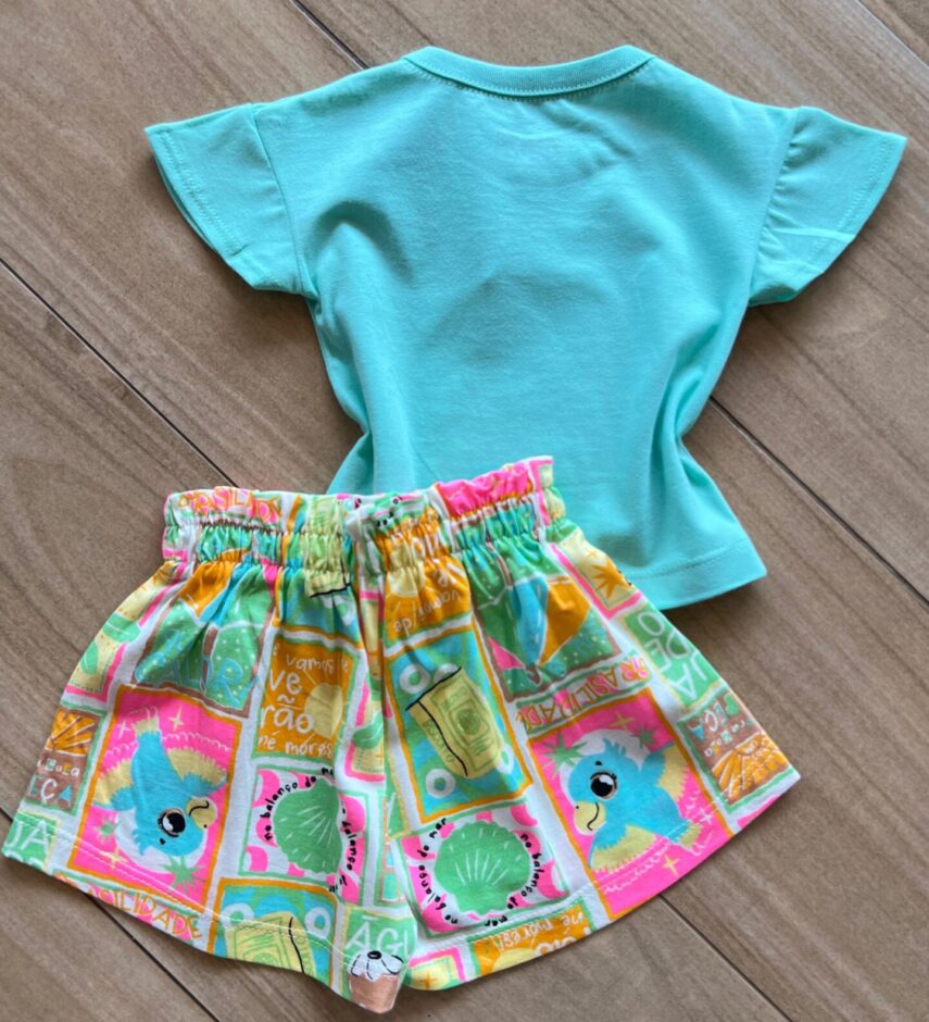 fernandaramoskids com br Conjunto Infantil Feminino Blusa Verde e Short Que Calor Estampado 3