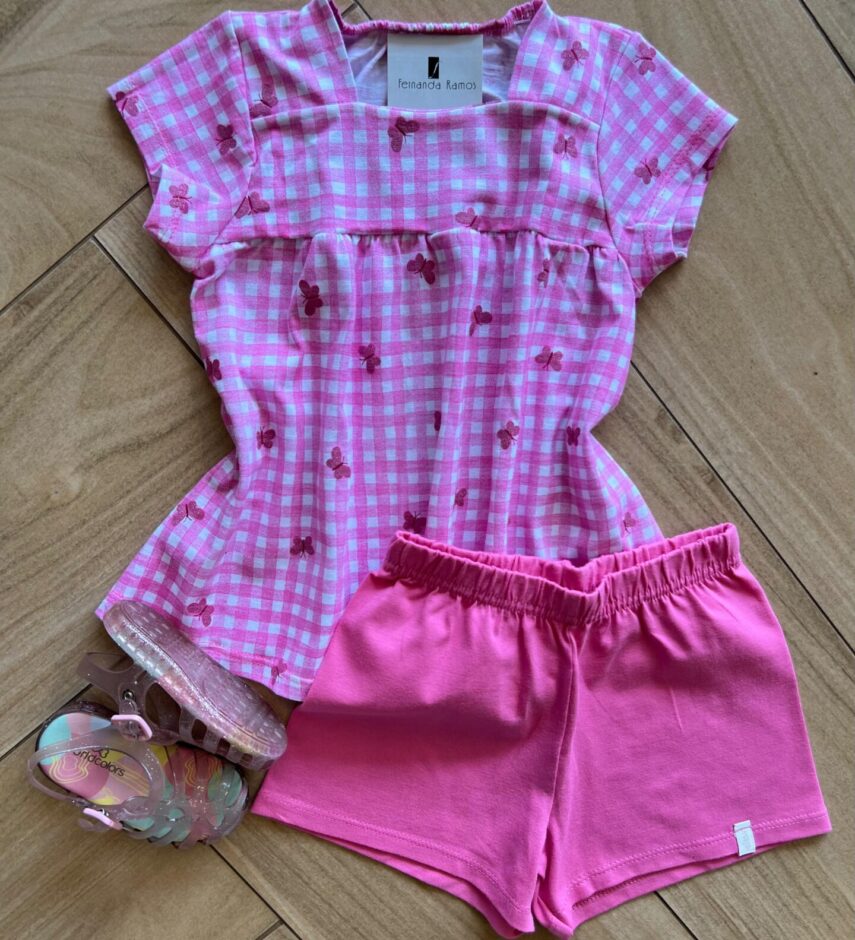 Conjunto Infantil Feminino Blusa Xafrez com Borboletas e Short Rosa Fernanda Ramos Kids