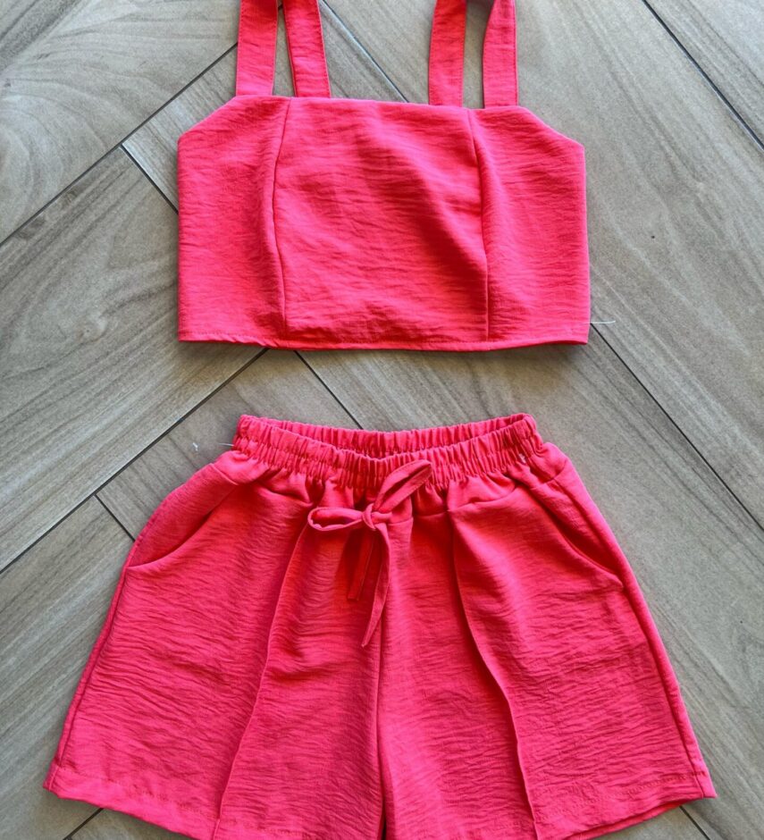 Conjunto Infantil Feminino Cropped com Lastex e Short Rosa Fernanda Ramos Kids