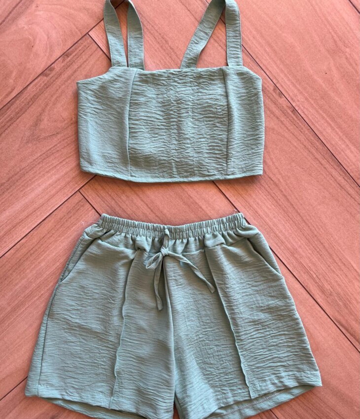 Conjunto Infantil Feminino Cropped com Lastex e Short Verde Meta Fernanda Ramos Kids