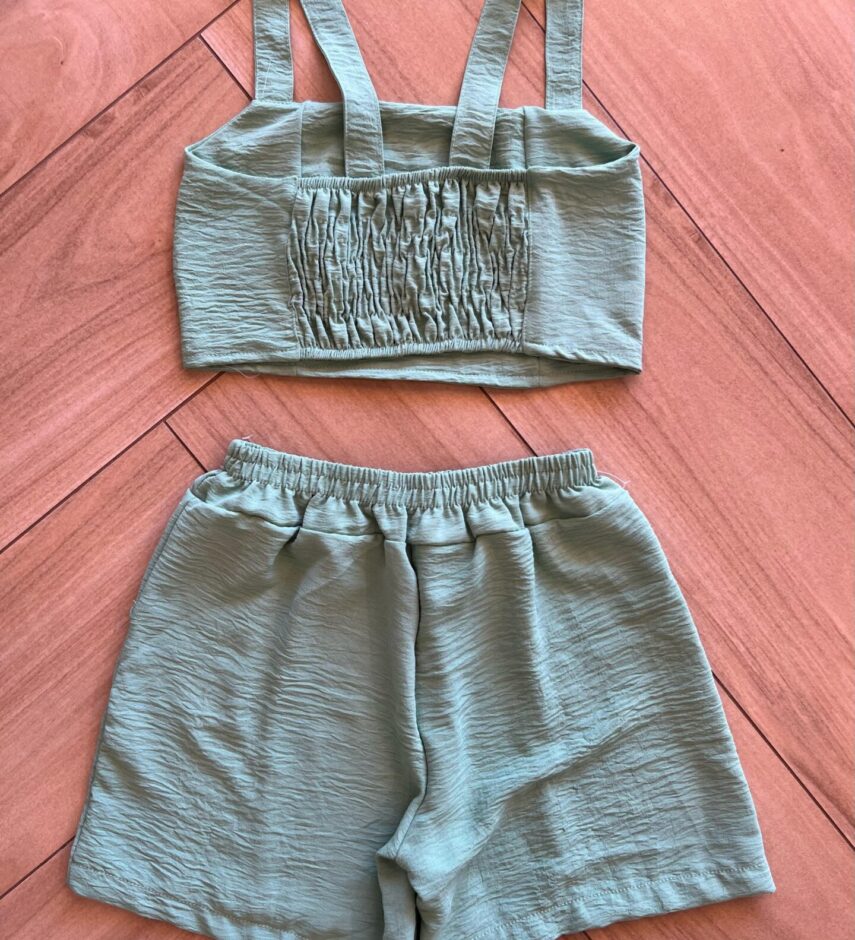 fernandaramoskids com br Conjunto Infantil Feminino Cropped com Lastex e Short Verde Meta 1