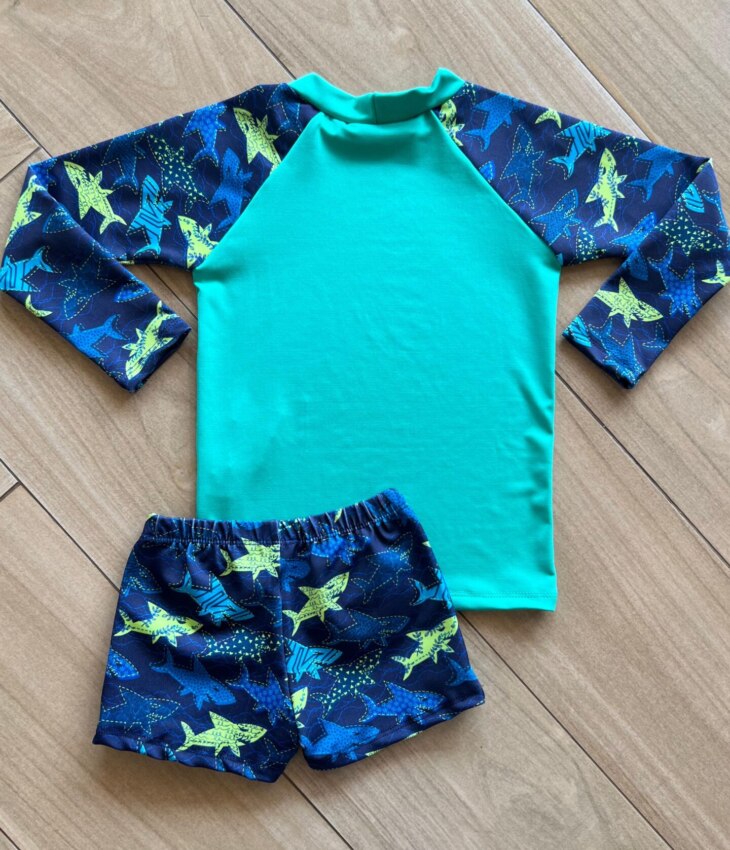 fernandaramoskids com br Conjunto Infantil Masculino Blusa Térmica e Sunga Tubarão 1