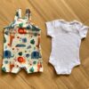 Conjunto Infantil Masculino Body Babador e Jardineira Estampada Nude Fernanda Ramos Kids