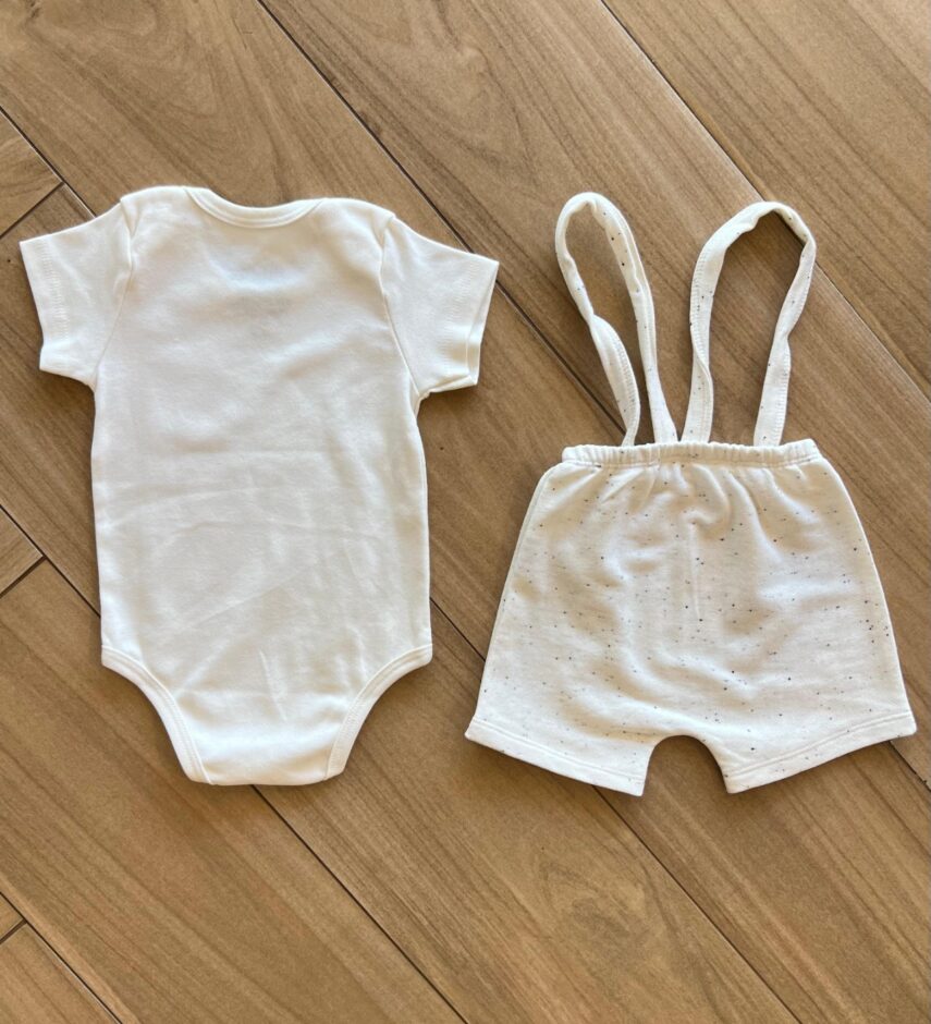 Conjunto Infantil Masculino Body e Jardineira Mesclada Off White Fernanda Ramos Kids