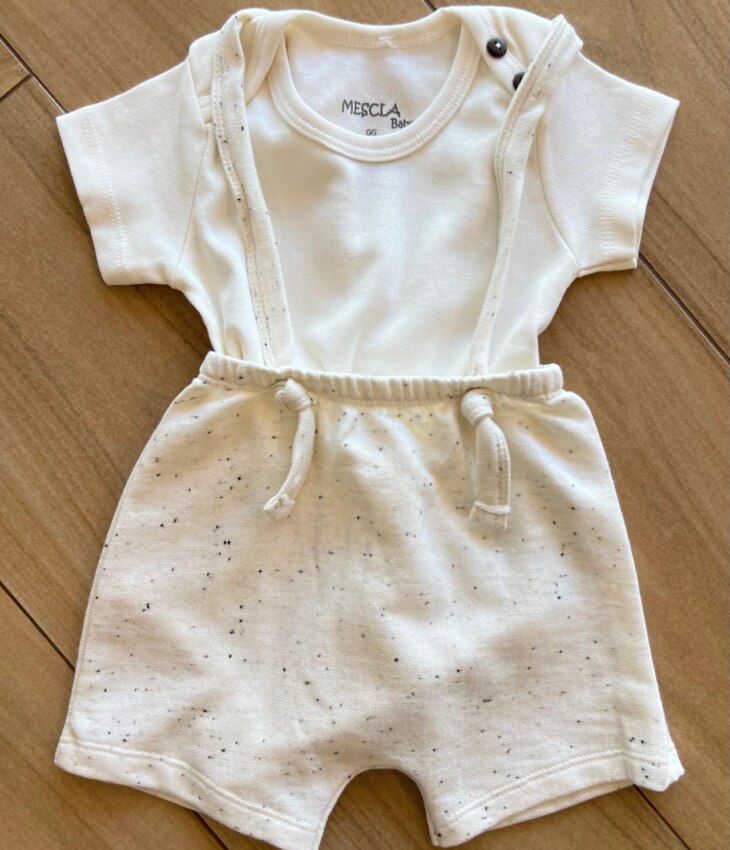 Conjunto Infantil Masculino Body e Jardineira Mesclada Off White Fernanda Ramos Kids