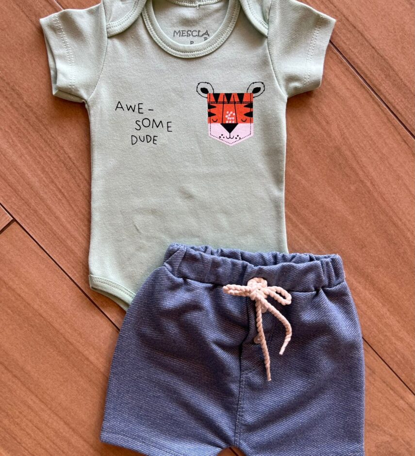 Conjunto Infantil Masculino Body Vede Awe Some Dude e Short Fernanda Ramos Kids