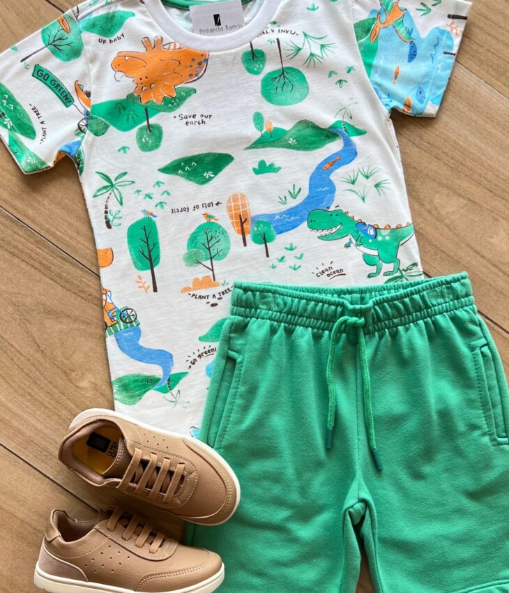fernandaramoskids com br Conjunto Infantil Masculino Camiseta e Bermuda Mundo Dino 1
