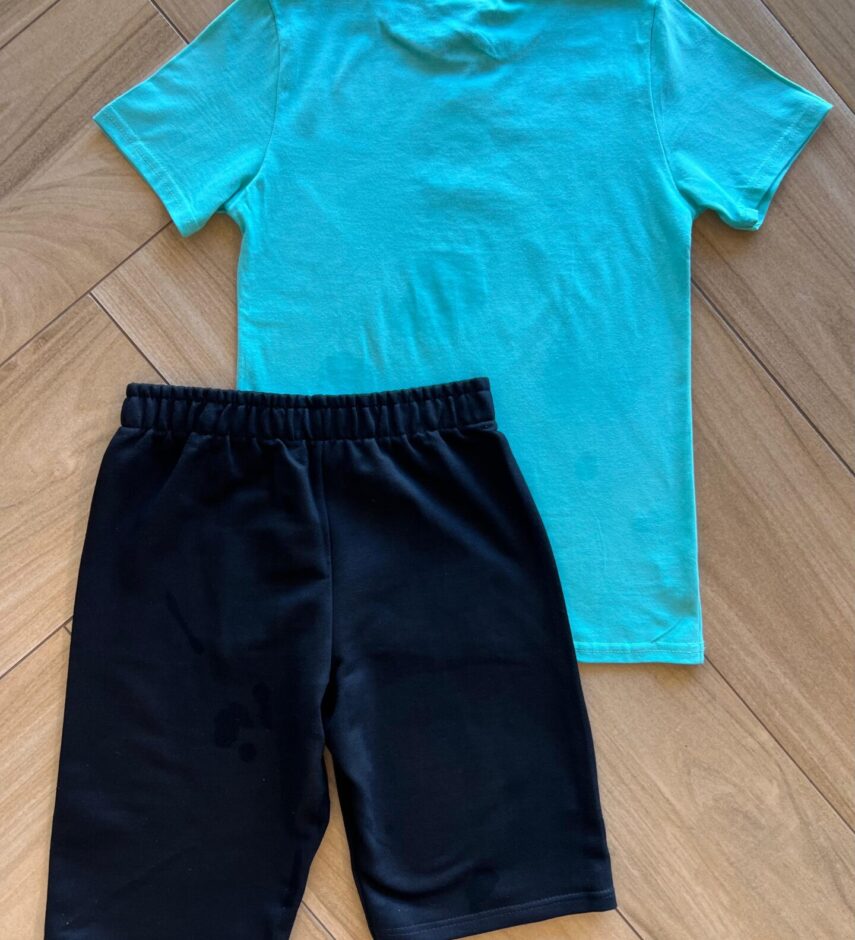 fernandaramoskids com br Conjunto Infantil Masculino Camiseta Esqueitista e Bermuda 1