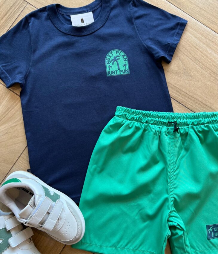 fernandaramoskids com br Conjunto Infantil Masculino Camiseta Just Fun e Bermuda Verde1