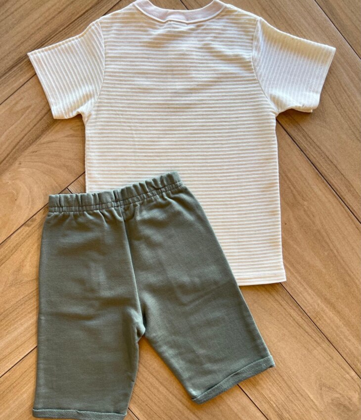 fernandaramoskids com br Conjunto Infantil Masculino Camiseta Texturizada e Bermuda Verde3