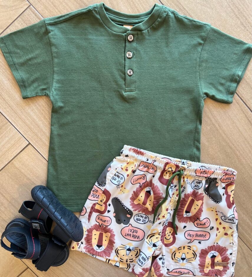 Conjunto Infantil Masculino Camiseta Verde Musgo e Bermuda Safari Fernanda Ramos Kids