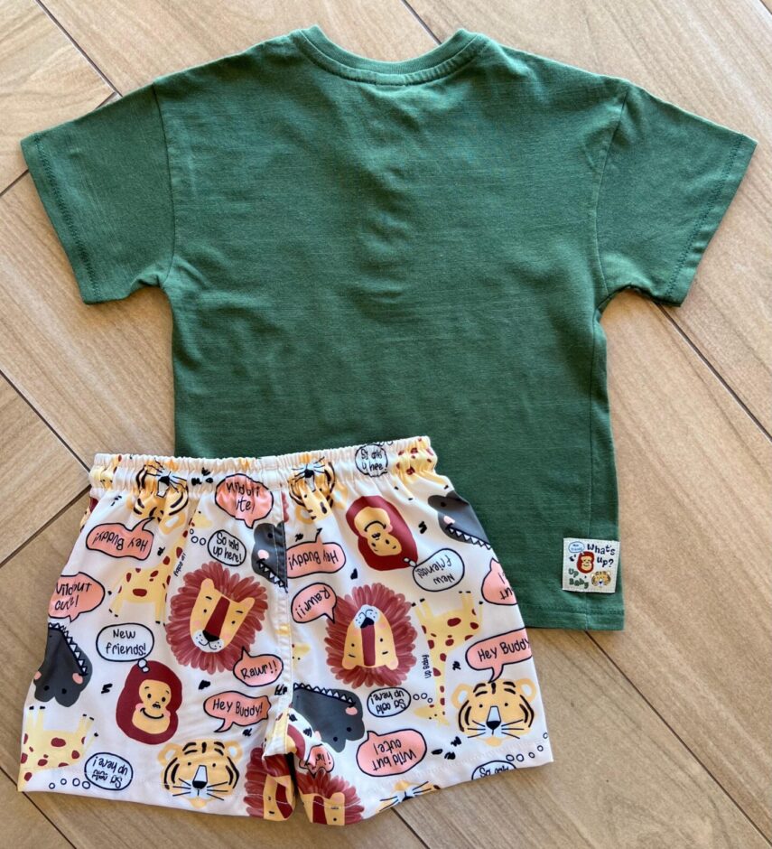 fernandaramoskids com br Conjunto Infantil Masculino Camiseta Verde Musgo e Bermuda Safari 3