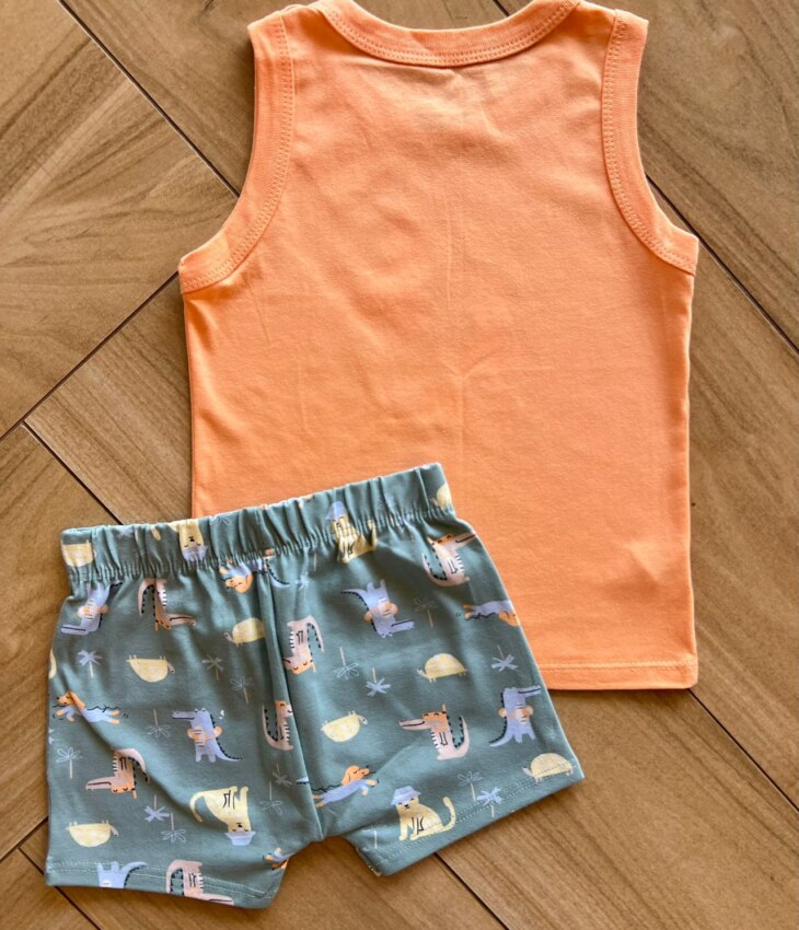 fernandaramoskids com br Conjunto Infantil Masculino Regata e Laranja Bermuda Estampada 2