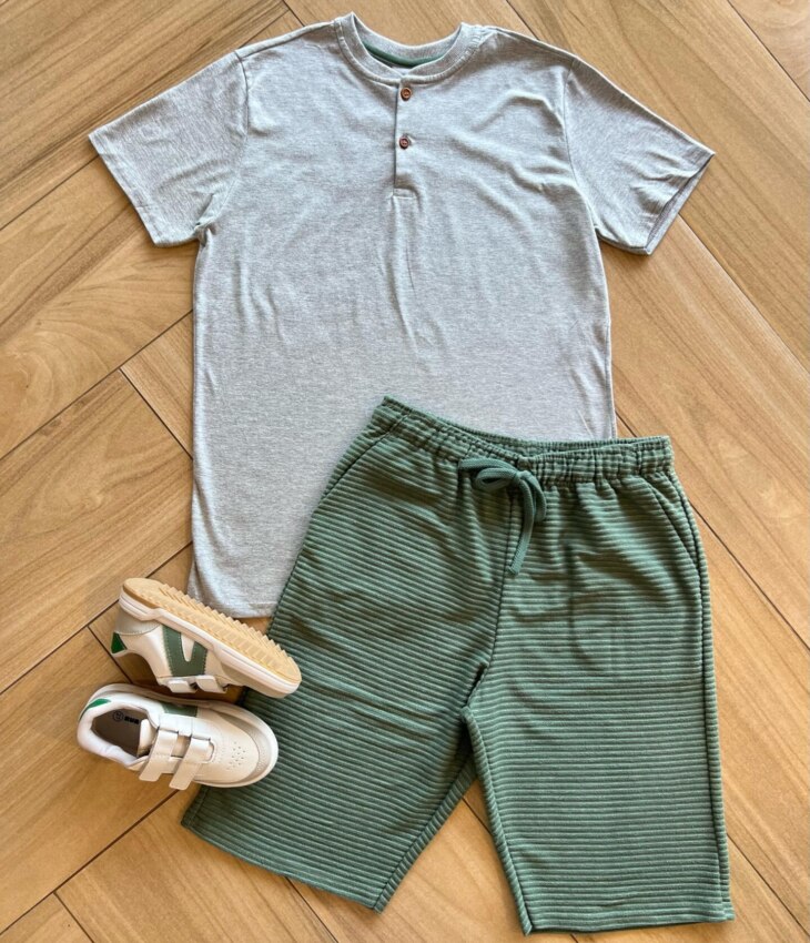 Conjunto Masculino Camiseta com Botões e Bermuda Verde Fernanda Ramos Kids