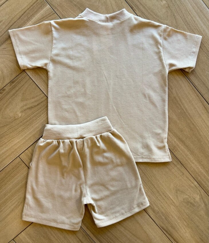 fernandaramoskids com br Conjunto Masculino Camiseta e Bermuda Caqui Texturizado3