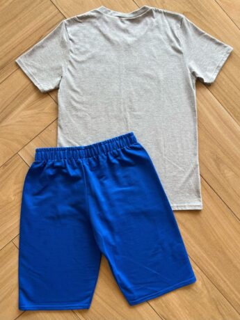 fernandaramoskids com br Conjunto Masculino Camiseta Esqueitista Cinza e Bermuda Azul 1