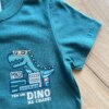 fernandaramoskids com br Conjunto Masculino Camiseta Tem um Dino na Cidade e Bermuda Bege1