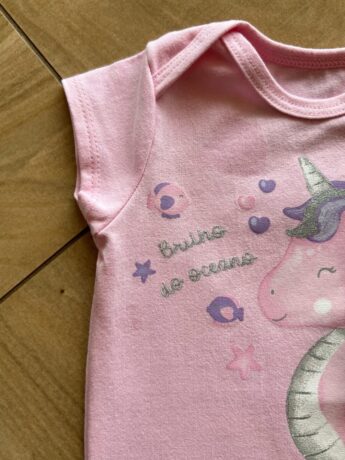 fernandaramoskids com br Kit 2 Body Infantil Feminino Manga Curta Estampados1