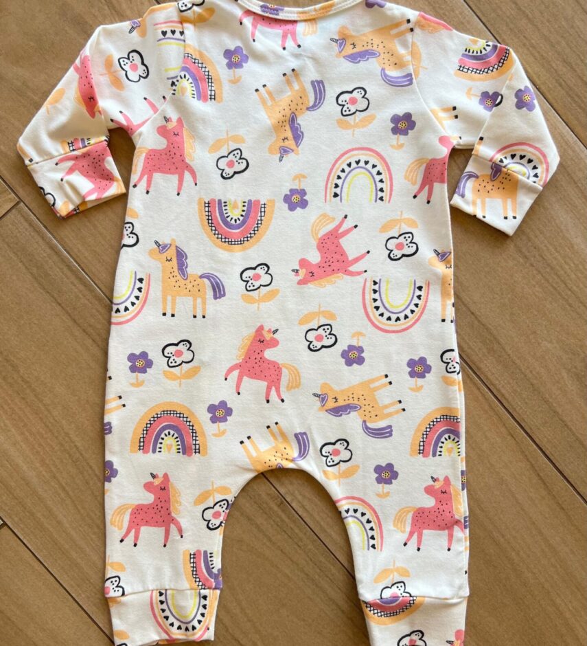 fernandaramoskids com br Macacão Infantil Feminino Manga Longa Flores e Bichinhos2
