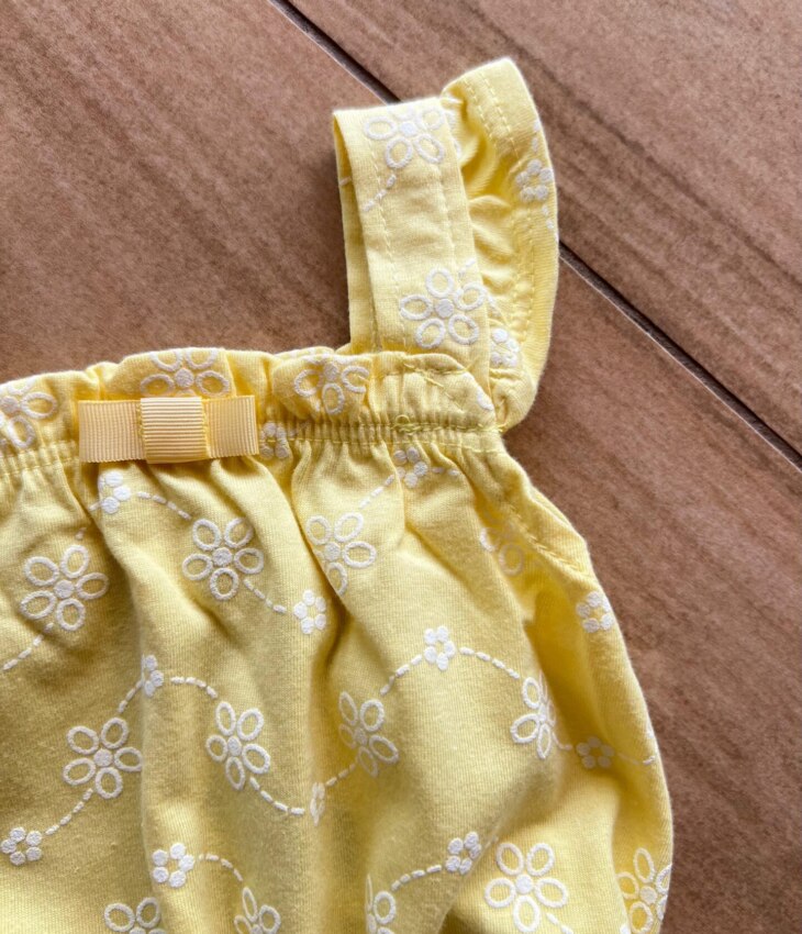 fernandaramoskids com br Macaquinho Infantil Feminino Detalhe na Alça e Flores Amarelos 1