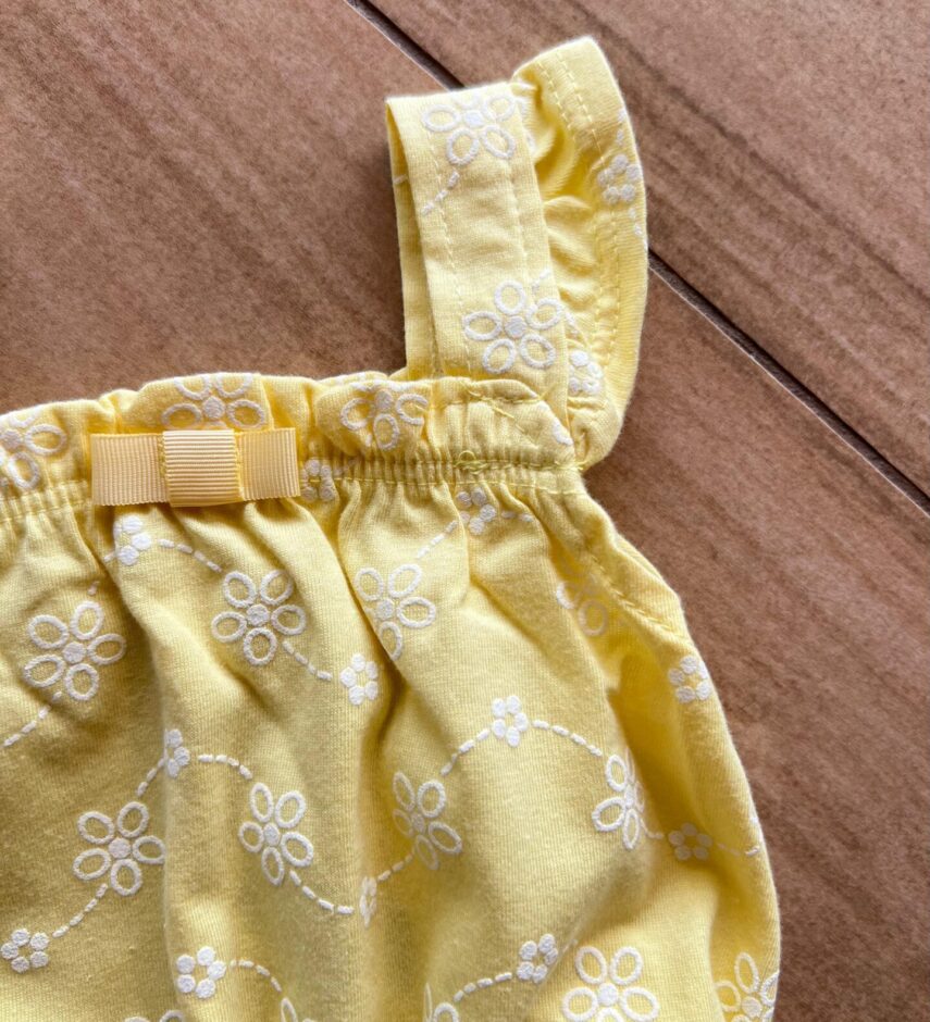 fernandaramoskids com br Macaquinho Infantil Feminino Detalhe na Alça e Flores Amarelos 1
