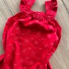 fernandaramoskids com br Macaquinho Infantil Feminino Detalhe na Alça e Flores Vermelho1