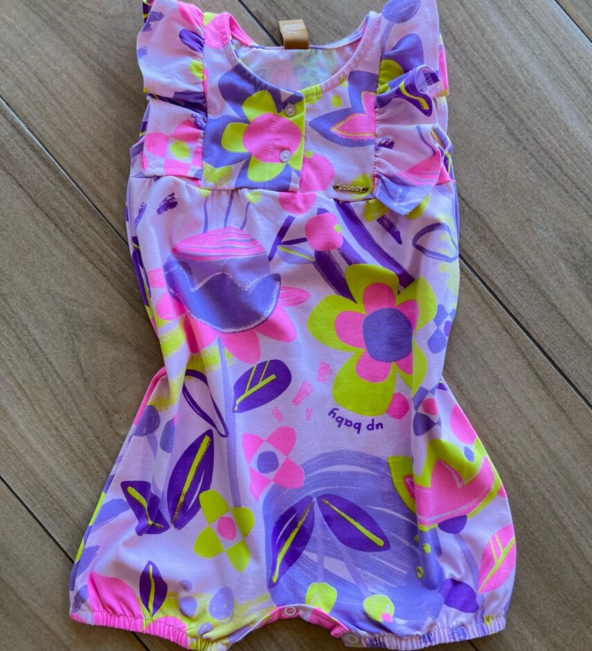 Macaquinho Infantil Feminino em Cotton Floral Rosa Fernanda Ramos Kids