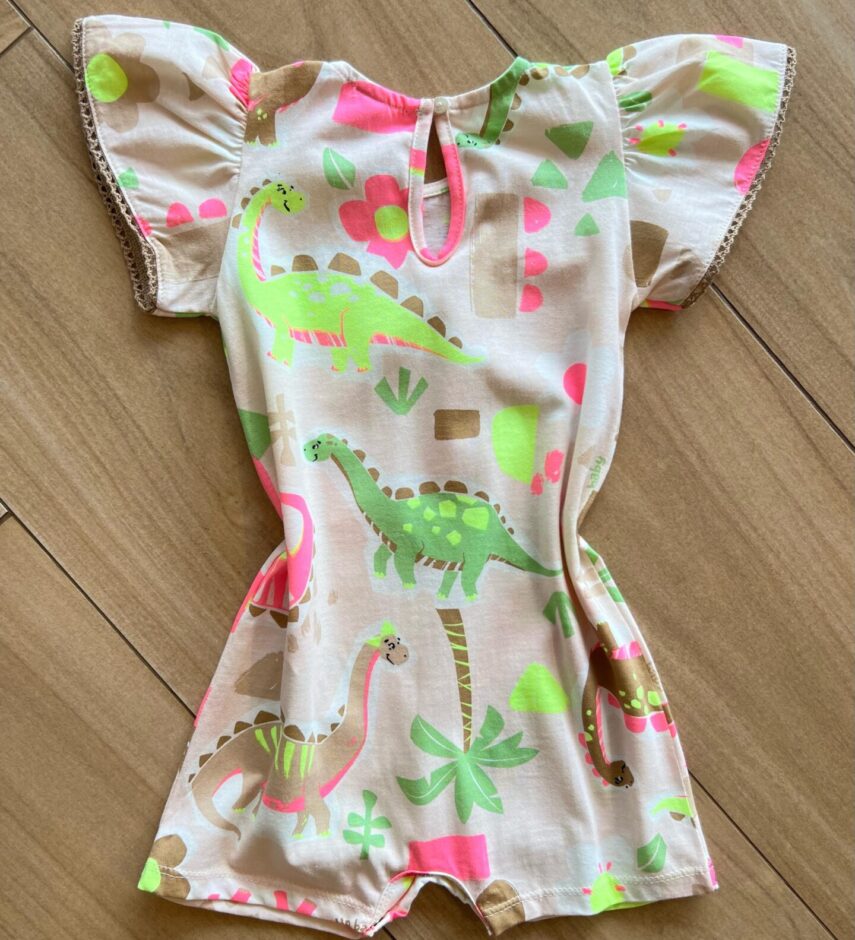 fernandaramoskids com br Macaquinho Infantil Feminino Meia Malha com Faixa Estampado2