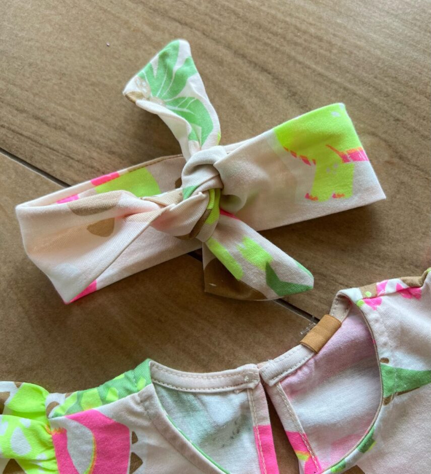 fernandaramoskids com br Macaquinho Infantil Feminino Meia Malha com Faixa Estampado1