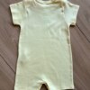 fernandaramoskids com br Macaquinho Infantil Masculino Manga Curta Amarelo 2