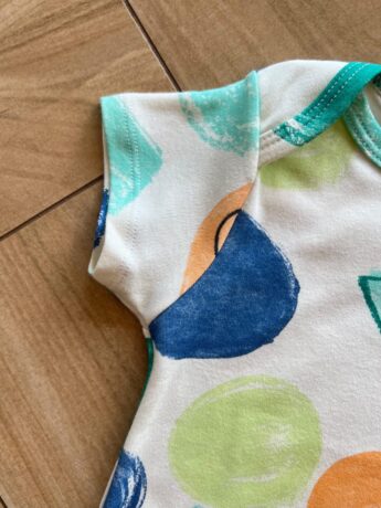 fernandaramoskids com br Macaquinho Infantil Masculino Manga Curta em Suedine Estampado1