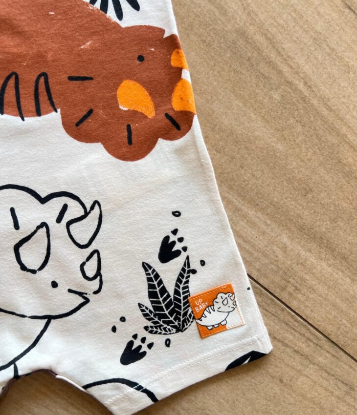 fernandaramoskids com br Macaquinho Infantil Masculino Manga Curta Meia Malha Bege1