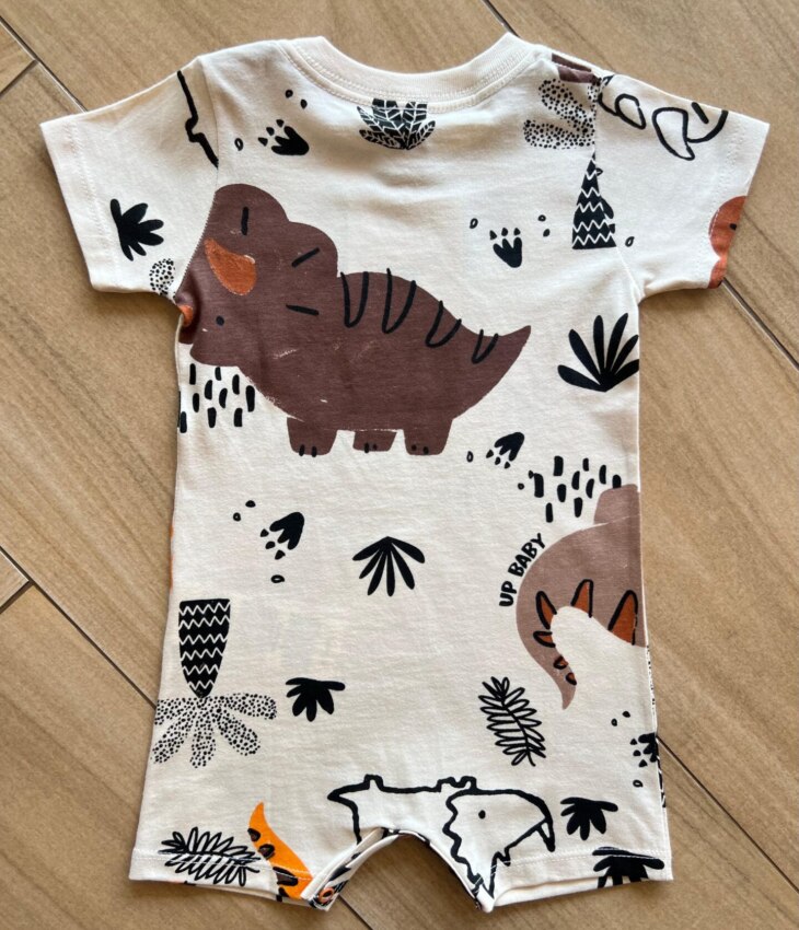 fernandaramoskids com br Macaquinho Infantil Masculino Manga Curta Meia Malha Bege2